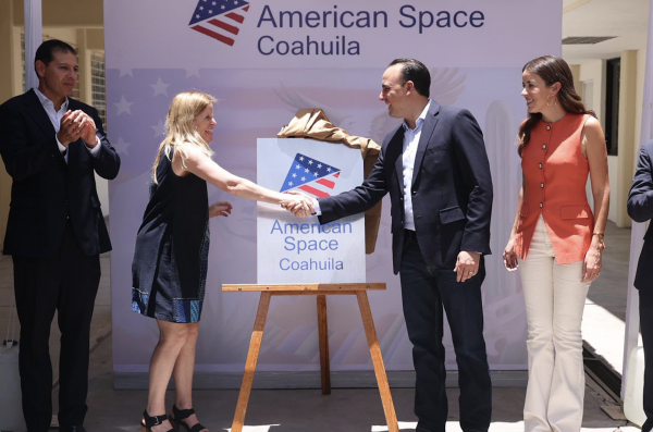 Con "American Space Coahuila" seguimos fortaleciendo la relación con EUA: Manolo
